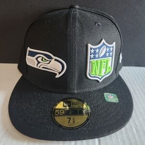 Seattle Seahawks New Era NFL On-Field 59fifty Fitted Hat Cap 7 5/8
